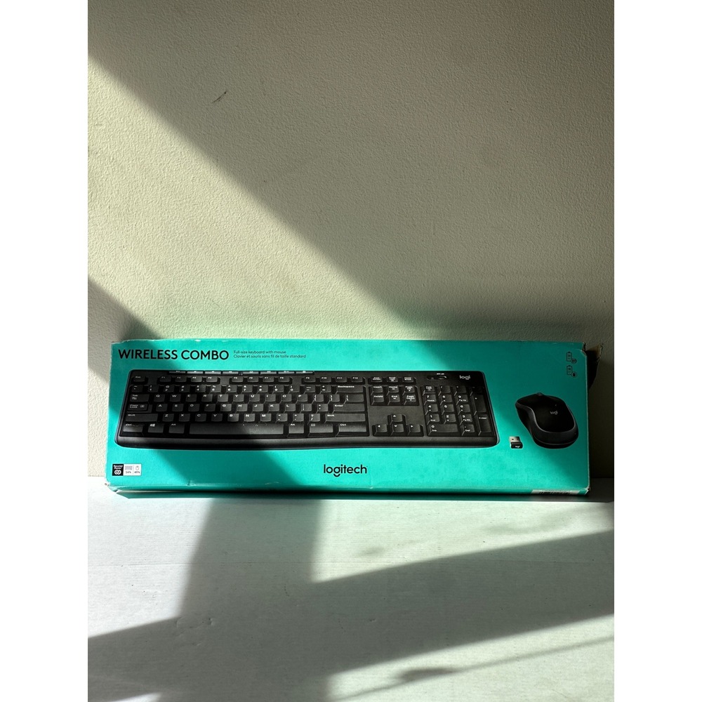 Logitech MK540 Advanced Wireless Keyboard and Mouse Combo Black 920-008671